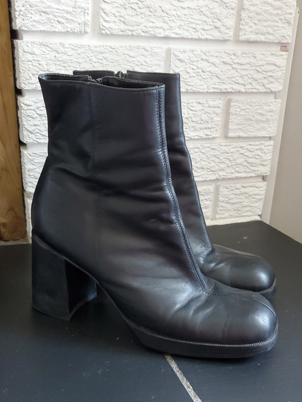 Transit Classic Black Leather Block Heel Ankle Boots Sz 10 Whimsigoth Grunge